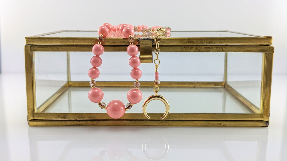 Pink crystal pearl necklace