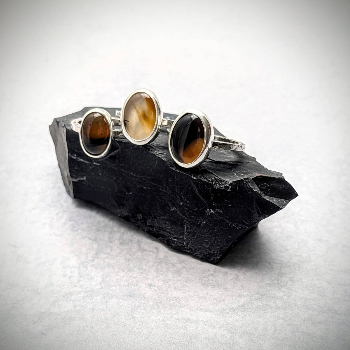 Minimalist Montana Agate Ring