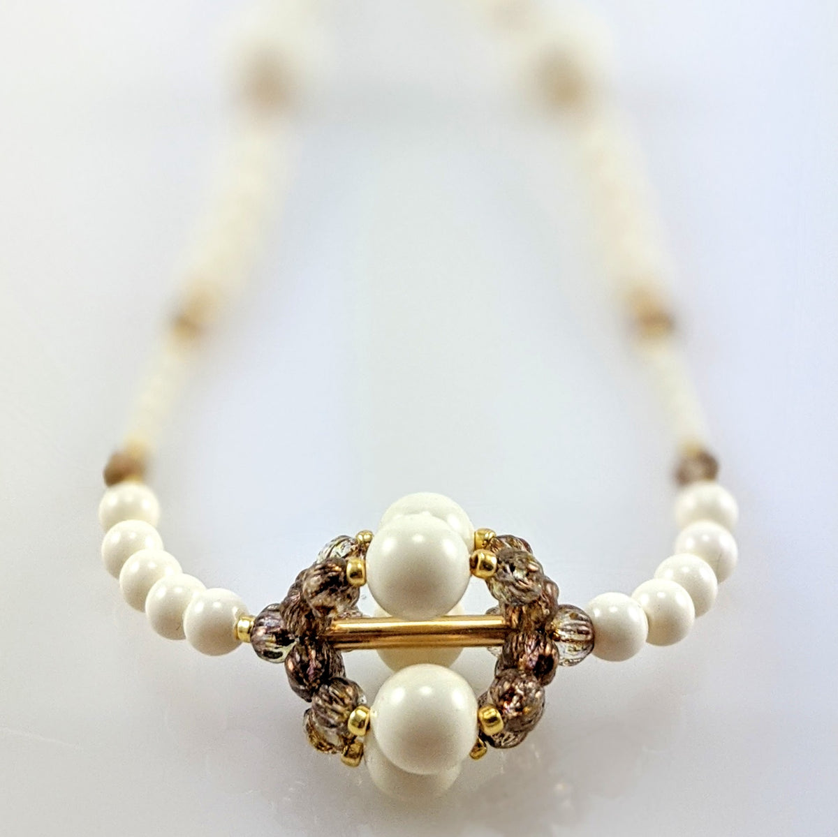 Ivory crystal pearl necklace