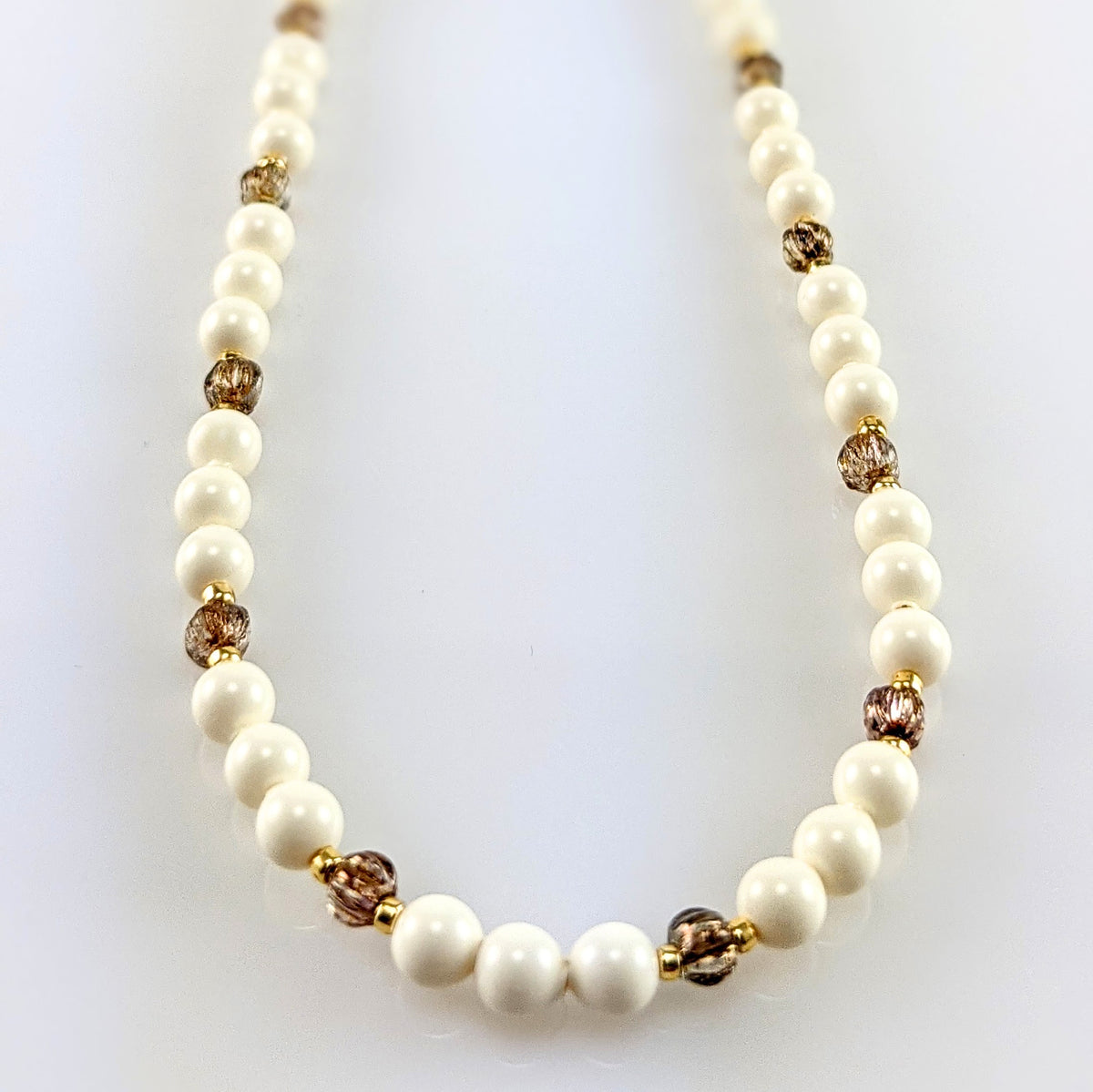 Ivory crystal pearl necklace