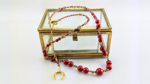 Red crystal pearl necklace