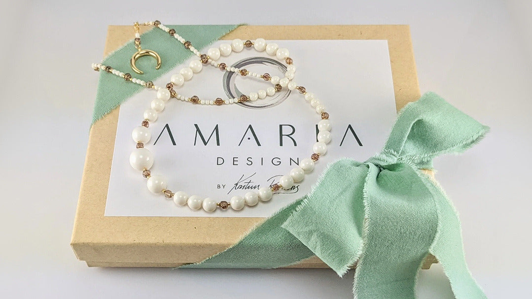 Ivory crystal pearl necklace