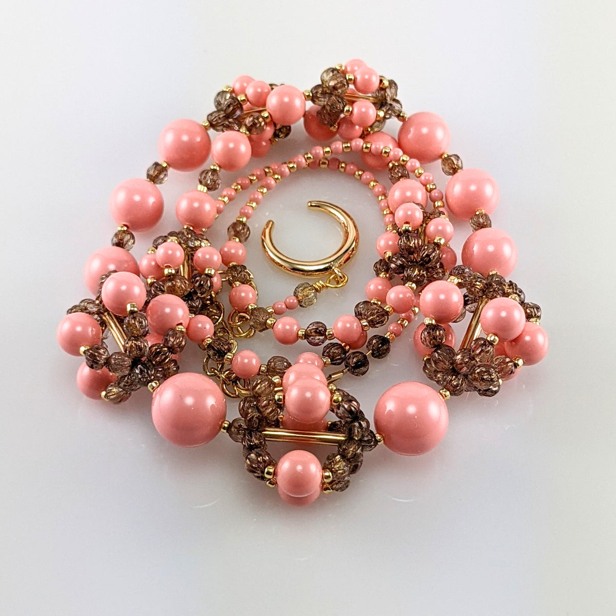 Pink crystal pearl necklace