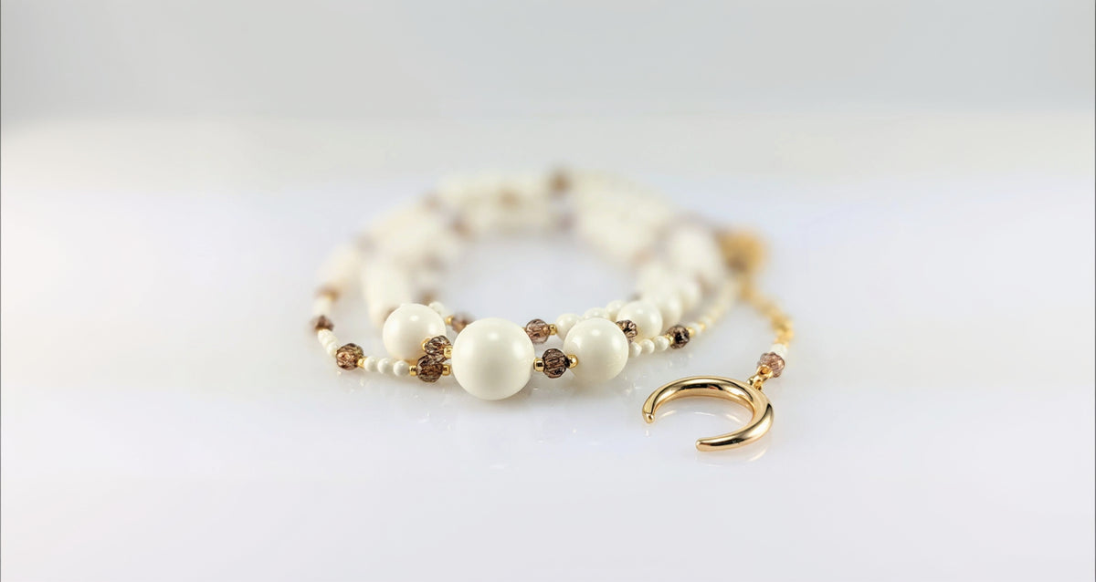 Ivory crystal pearl necklace