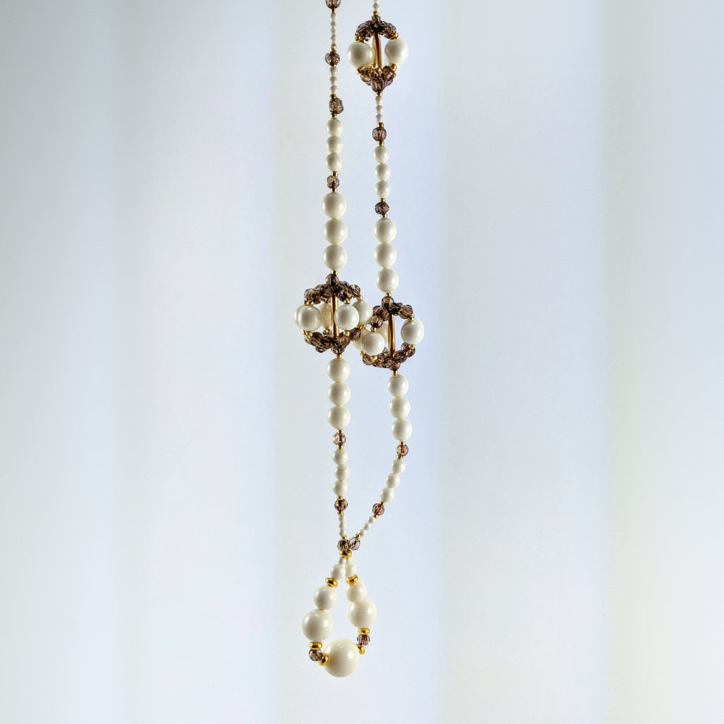 Ivory crystal pearl necklace