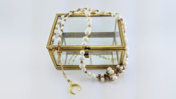 Ivory crystal pearl necklace