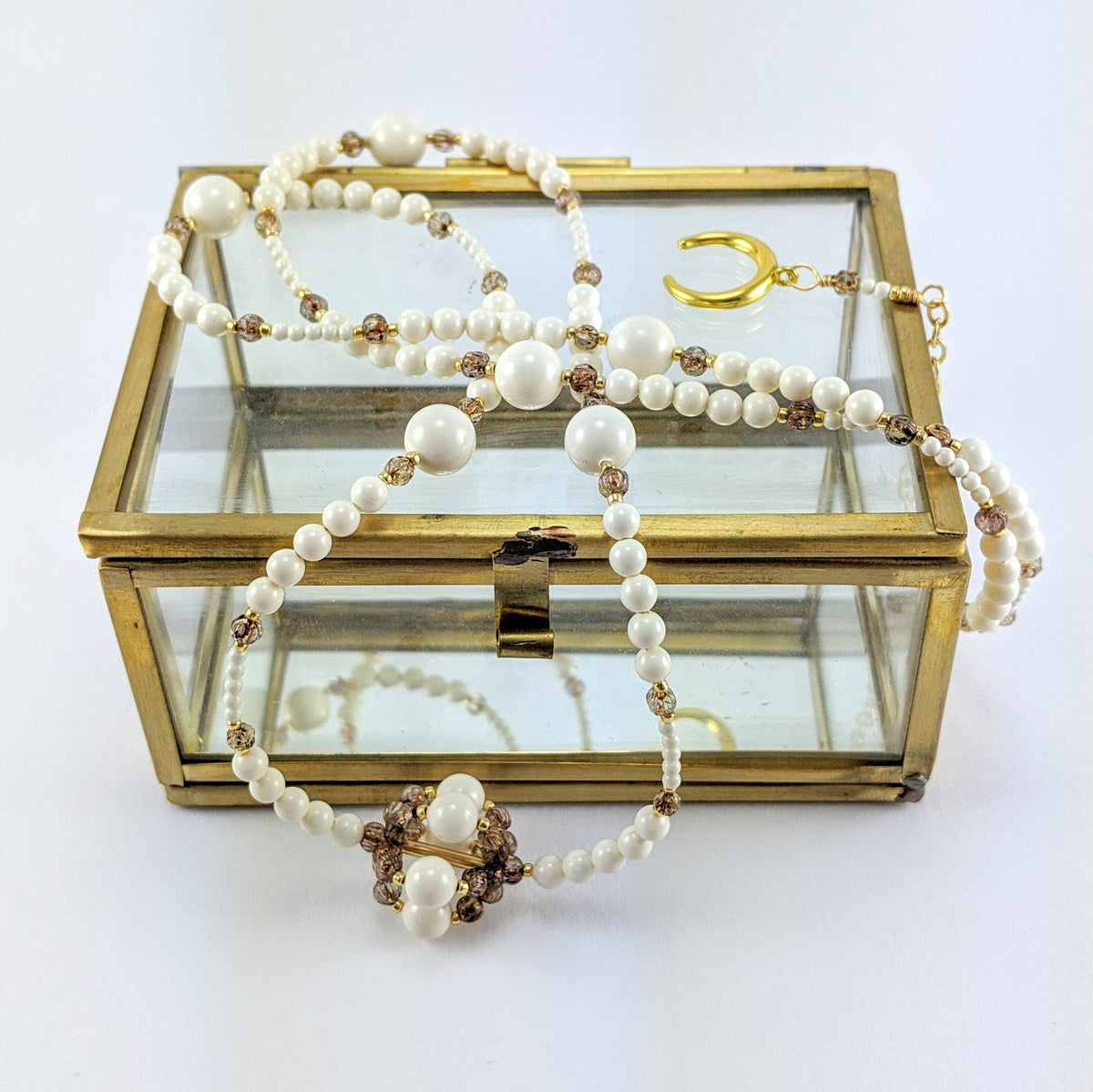 Ivory crystal pearl necklace