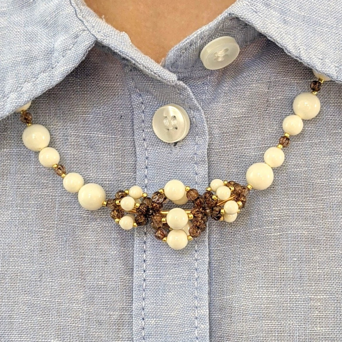 Ivory crystal pearl necklace