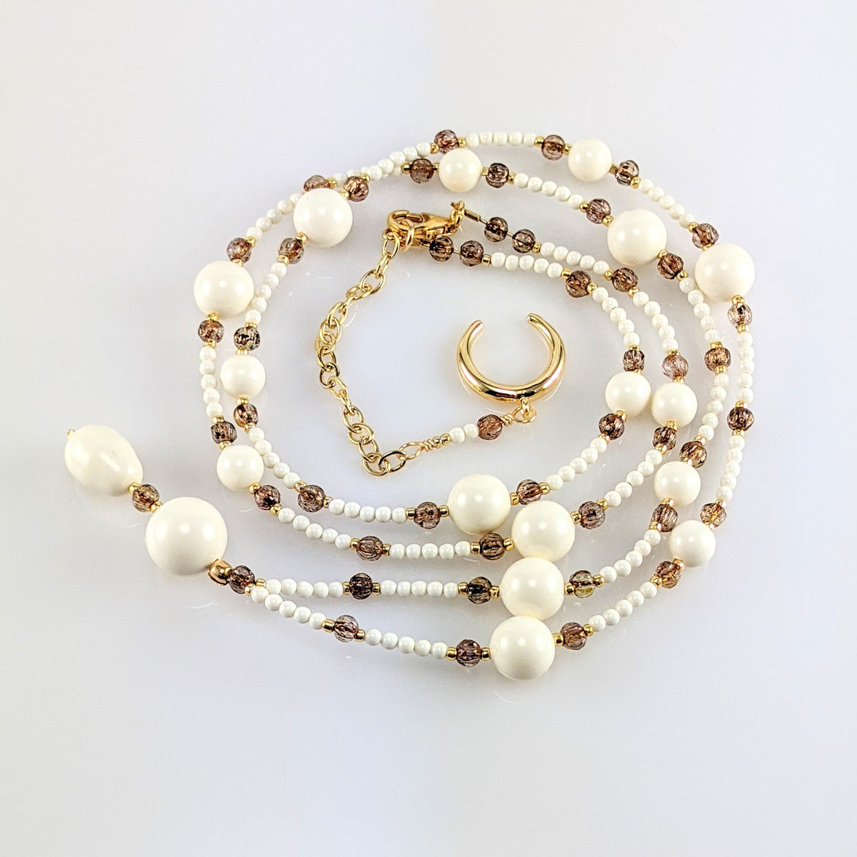 Ivory crystal pearl necklace