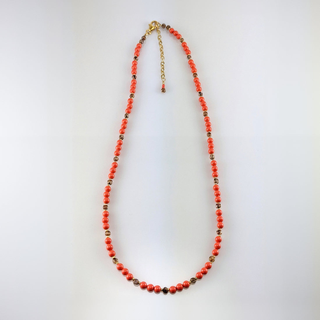 Coral crystal pearl necklace