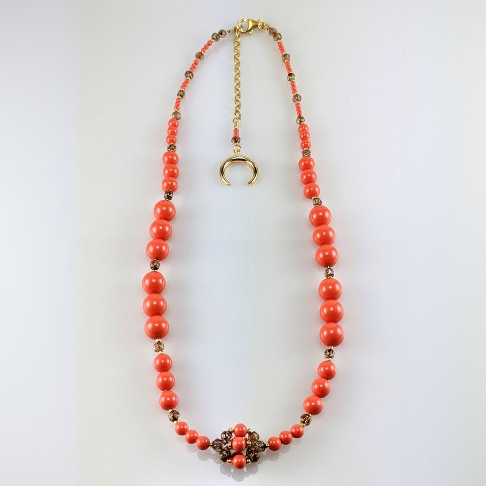 Coral crystal pearl necklace