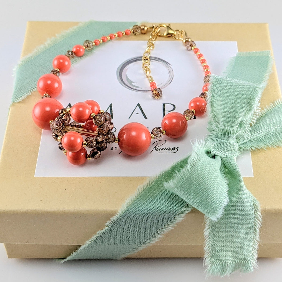 Coral crystal pearl bracelet