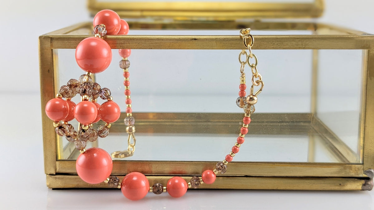Coral crystal pearl bracelet