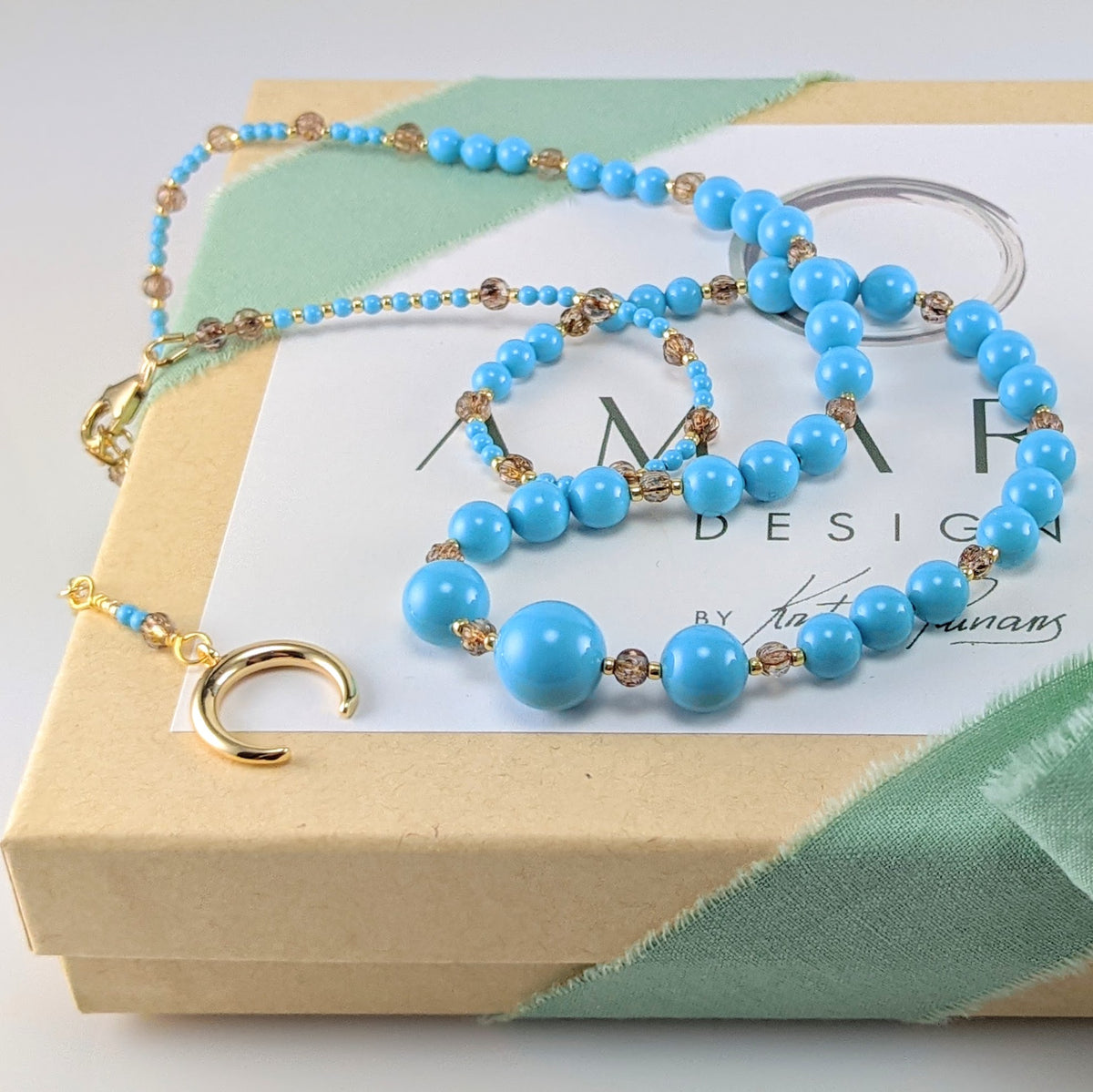 Turquoise blue crystal pearl necklace