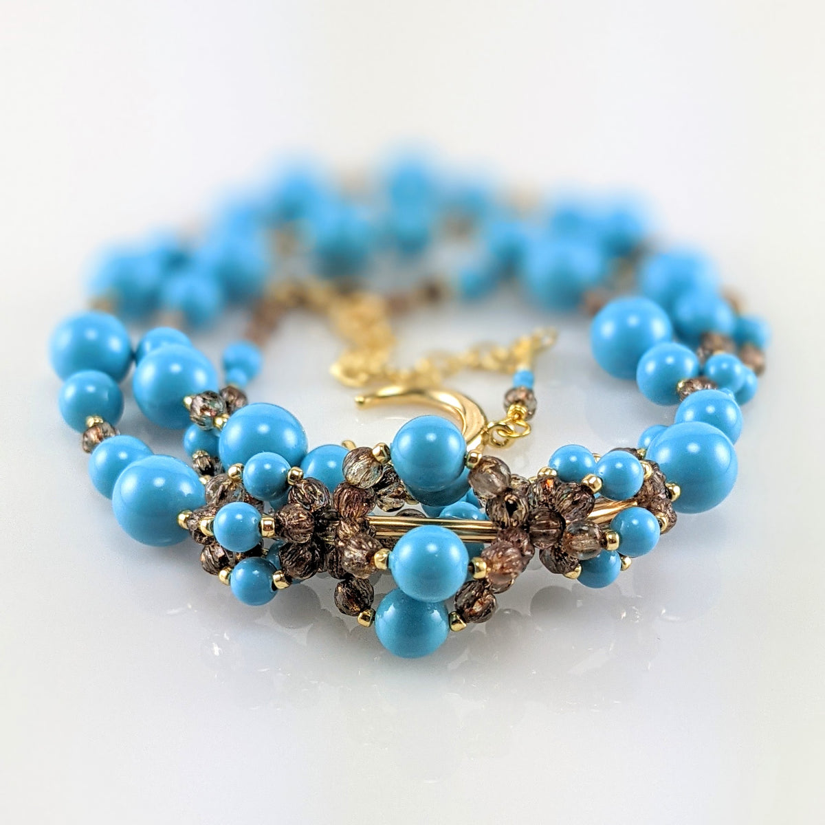 Turquoise blue crystal pearl necklace