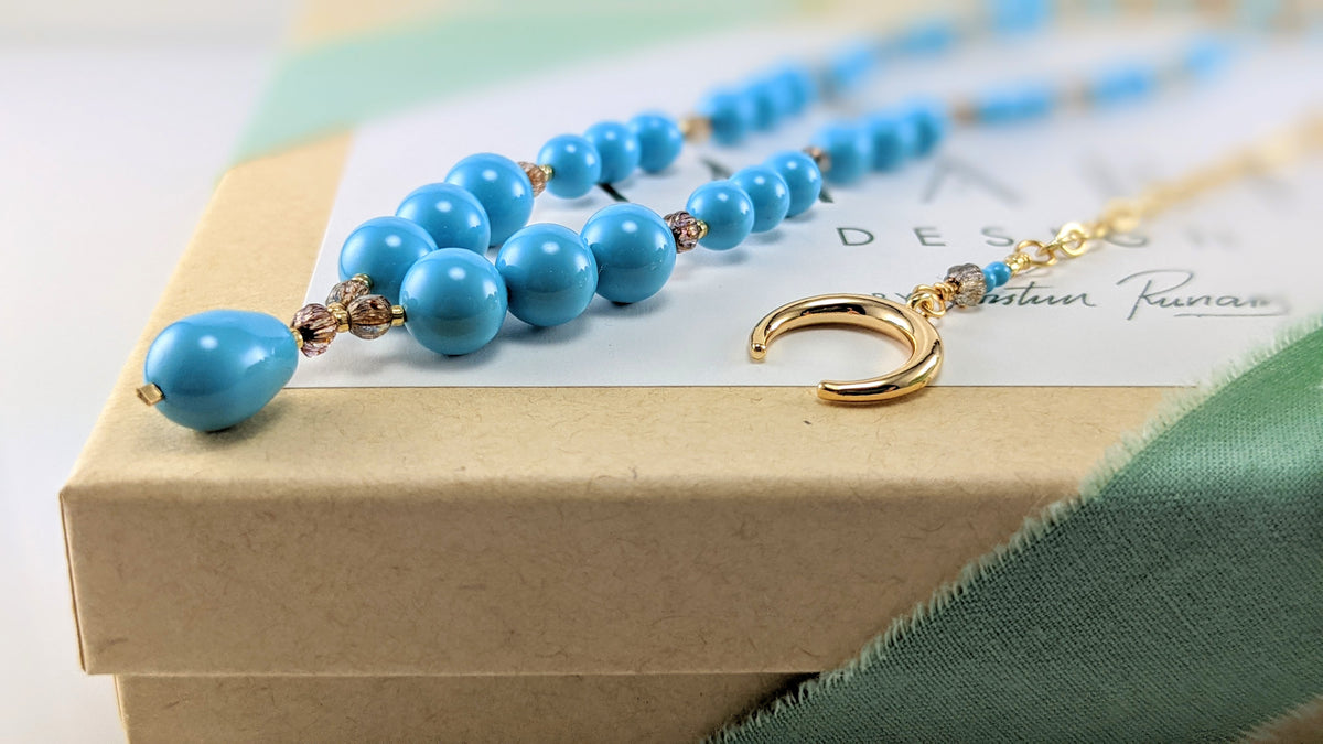 Turquoise blue crystal pearl necklace