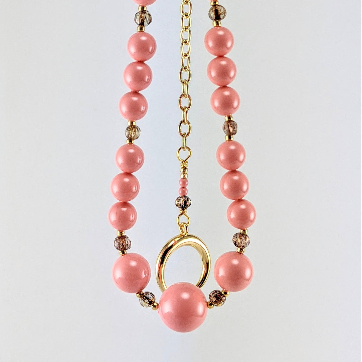 Pink crystal pearl necklace