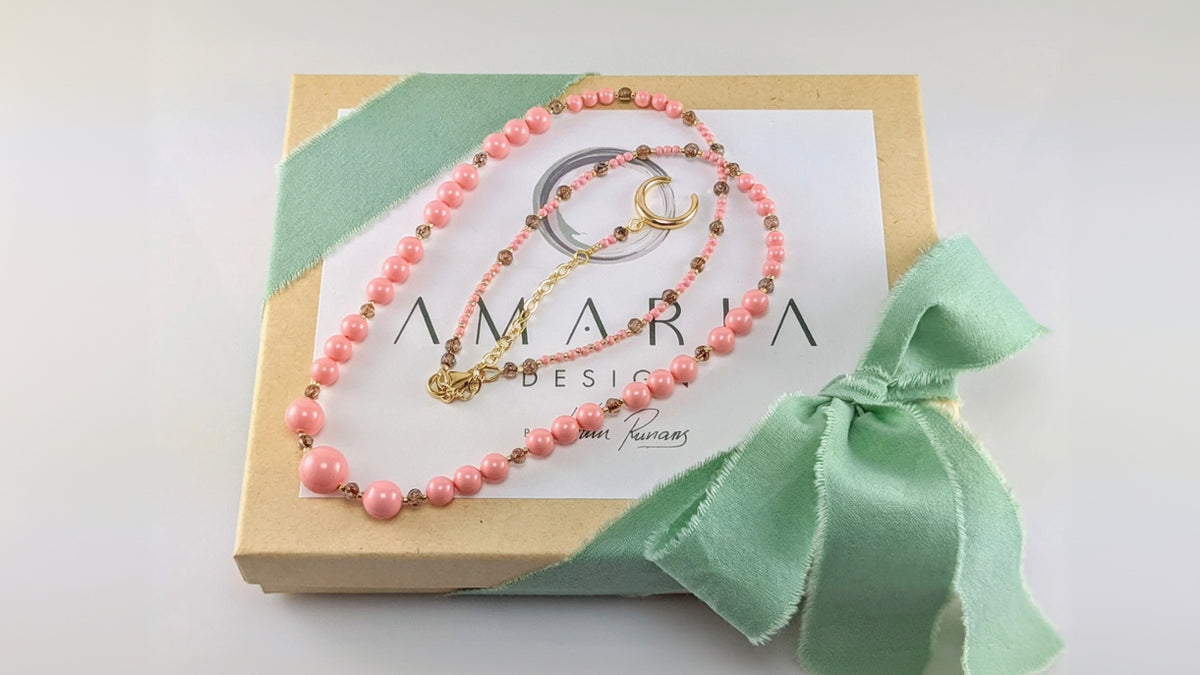Pink crystal pearl necklace