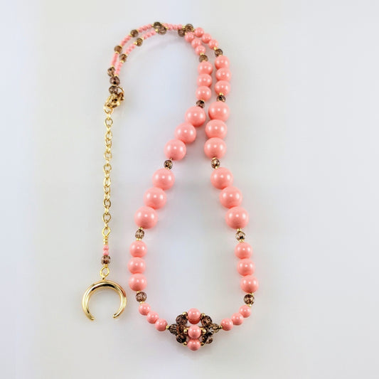 Pink crystal pearl necklace