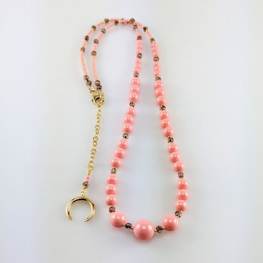 Pink crystal pearl necklace