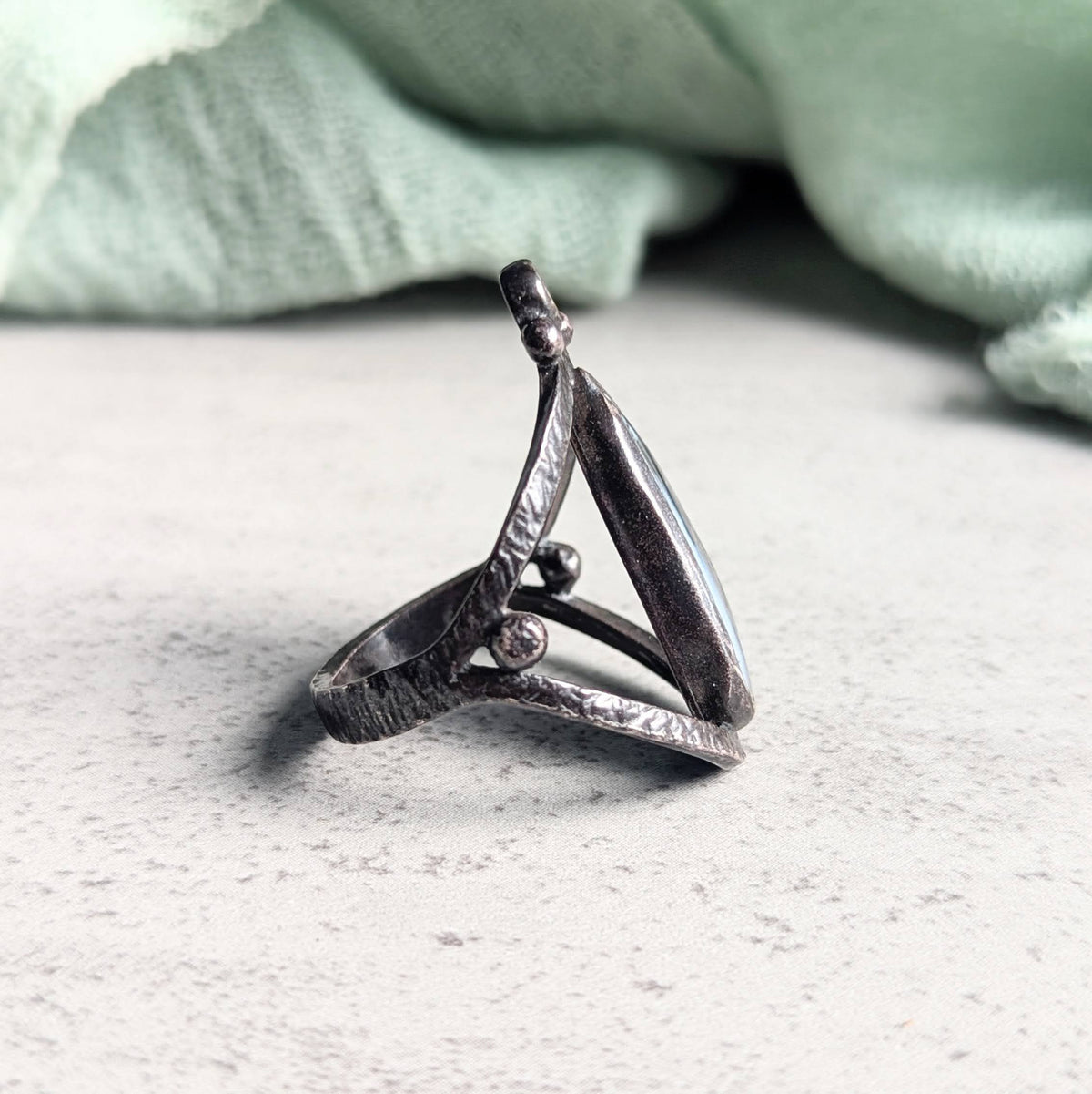 Dendritic Agate silver ring with golden accent