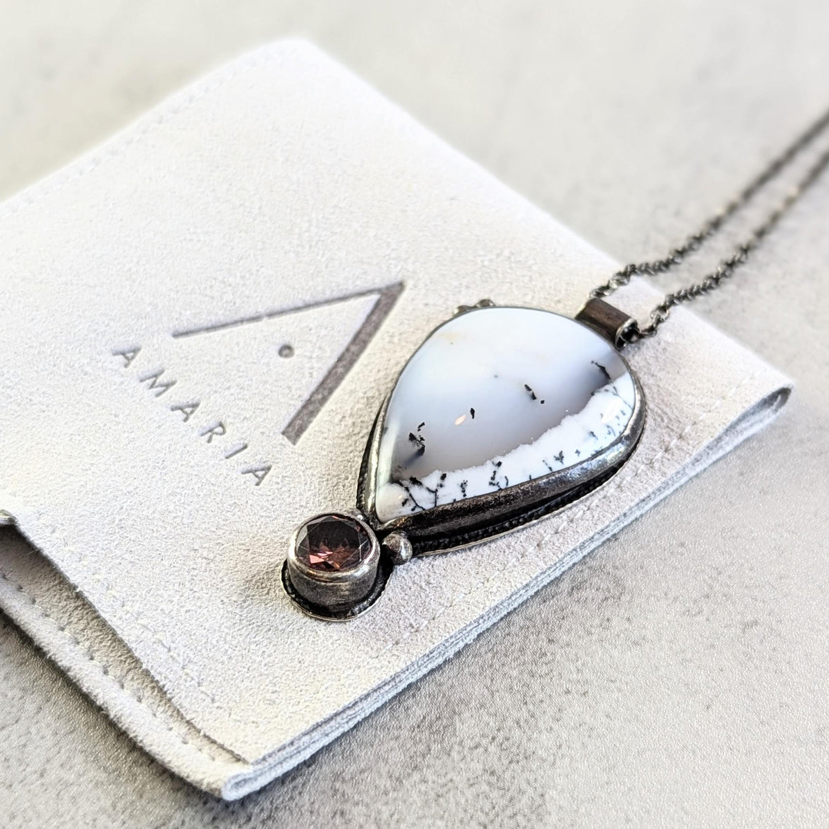 Dendritic Agate Necklace with umber accent