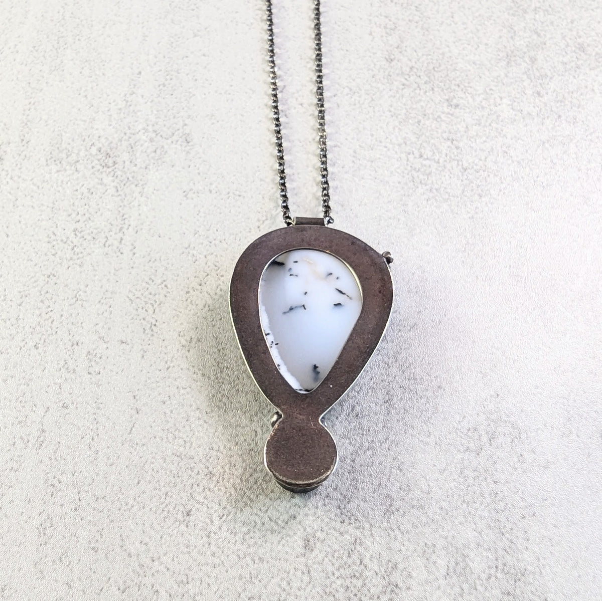Dendritic Agate Necklace with umber accent