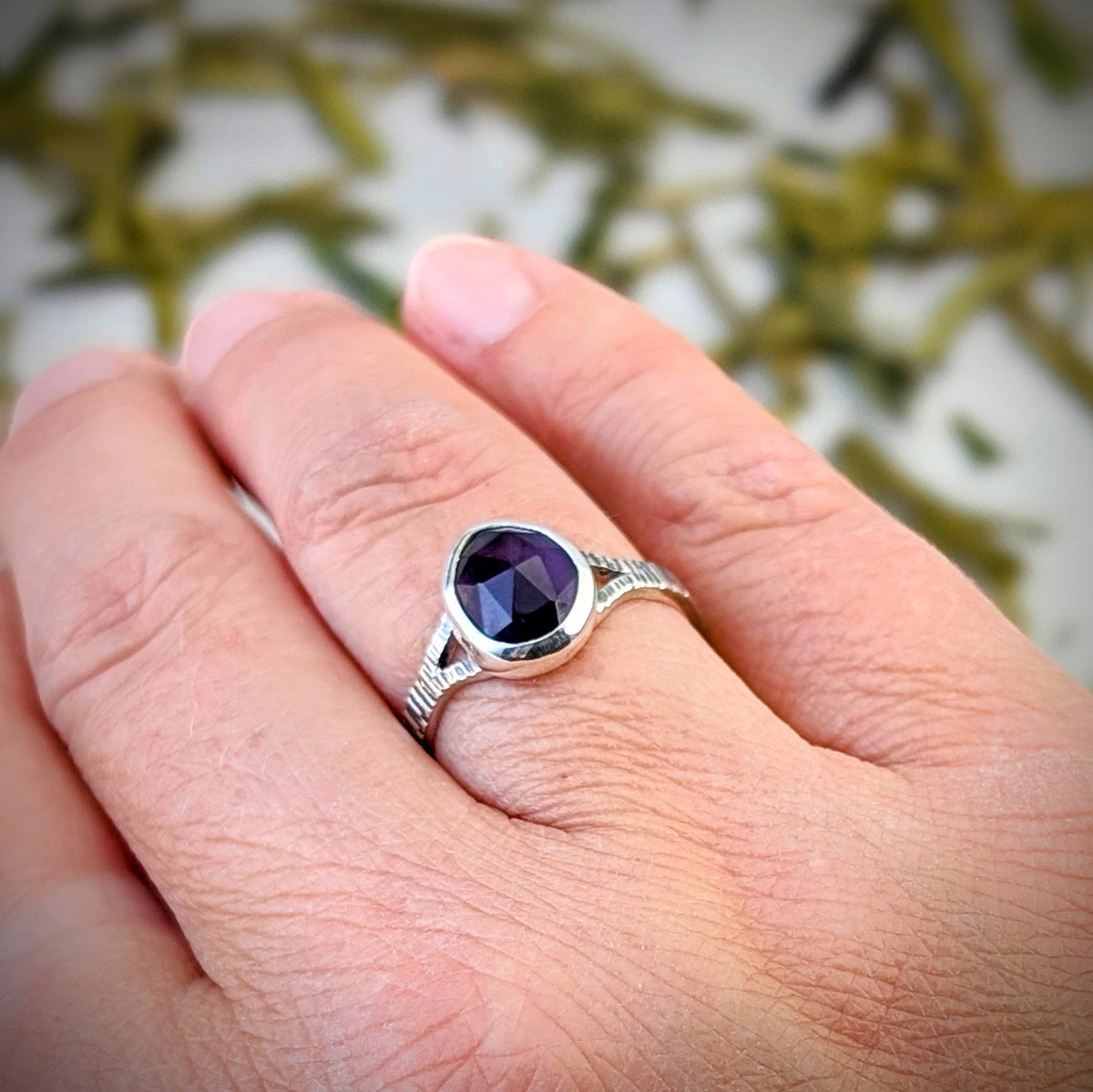 Amethyst silver ring