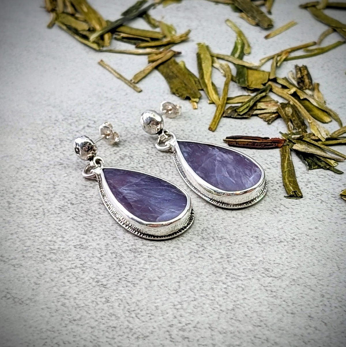 Purple Chalcedony silver earrings
