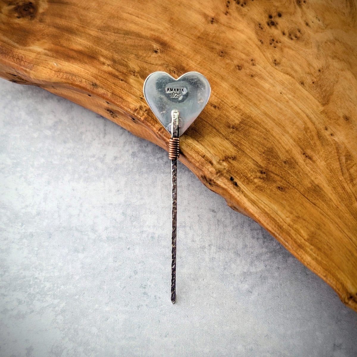 Montana Agate Heart Hat Pick