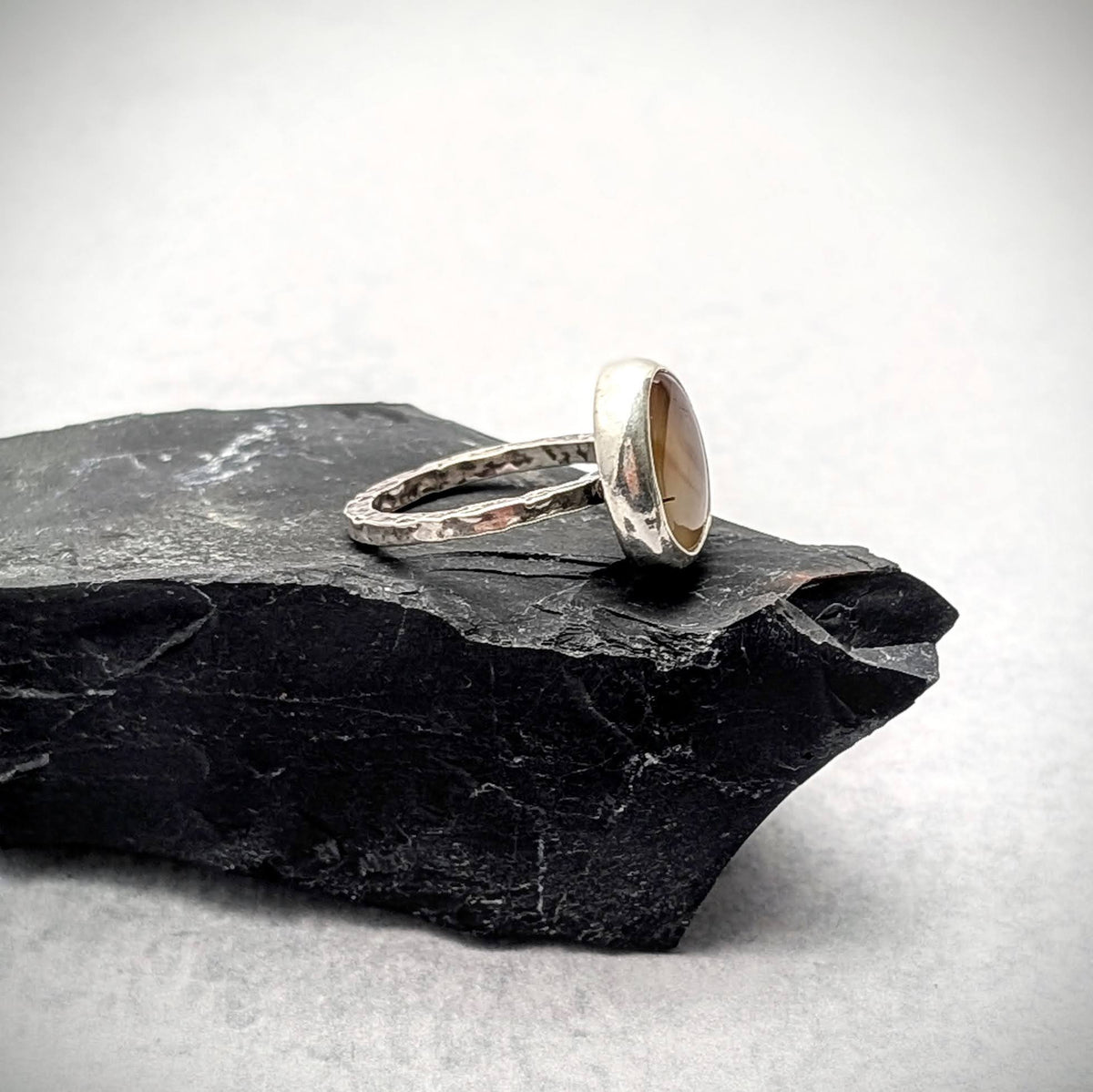 Minimalist Montana Agate Ring
