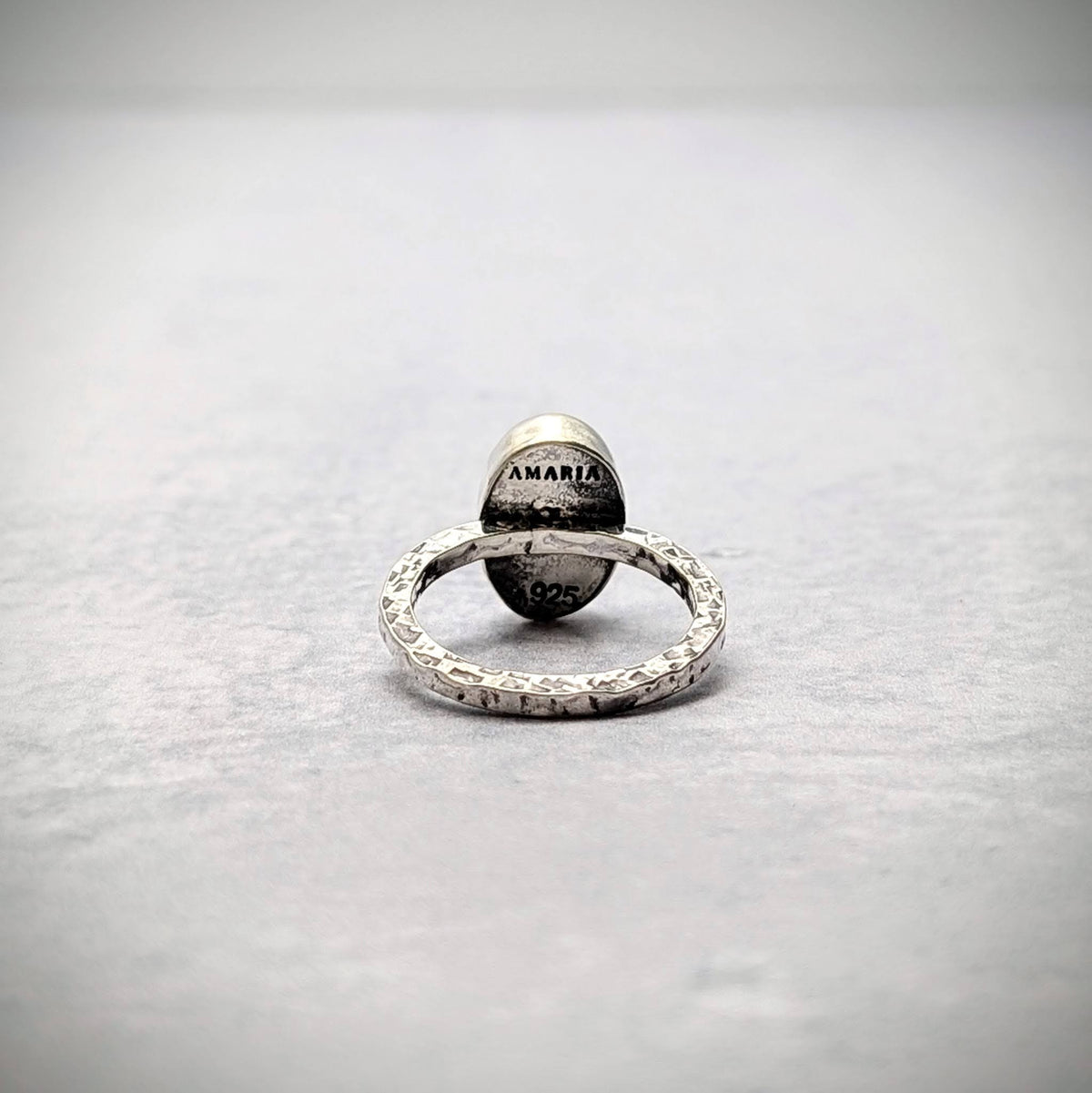Minimalist Montana Agate Ring