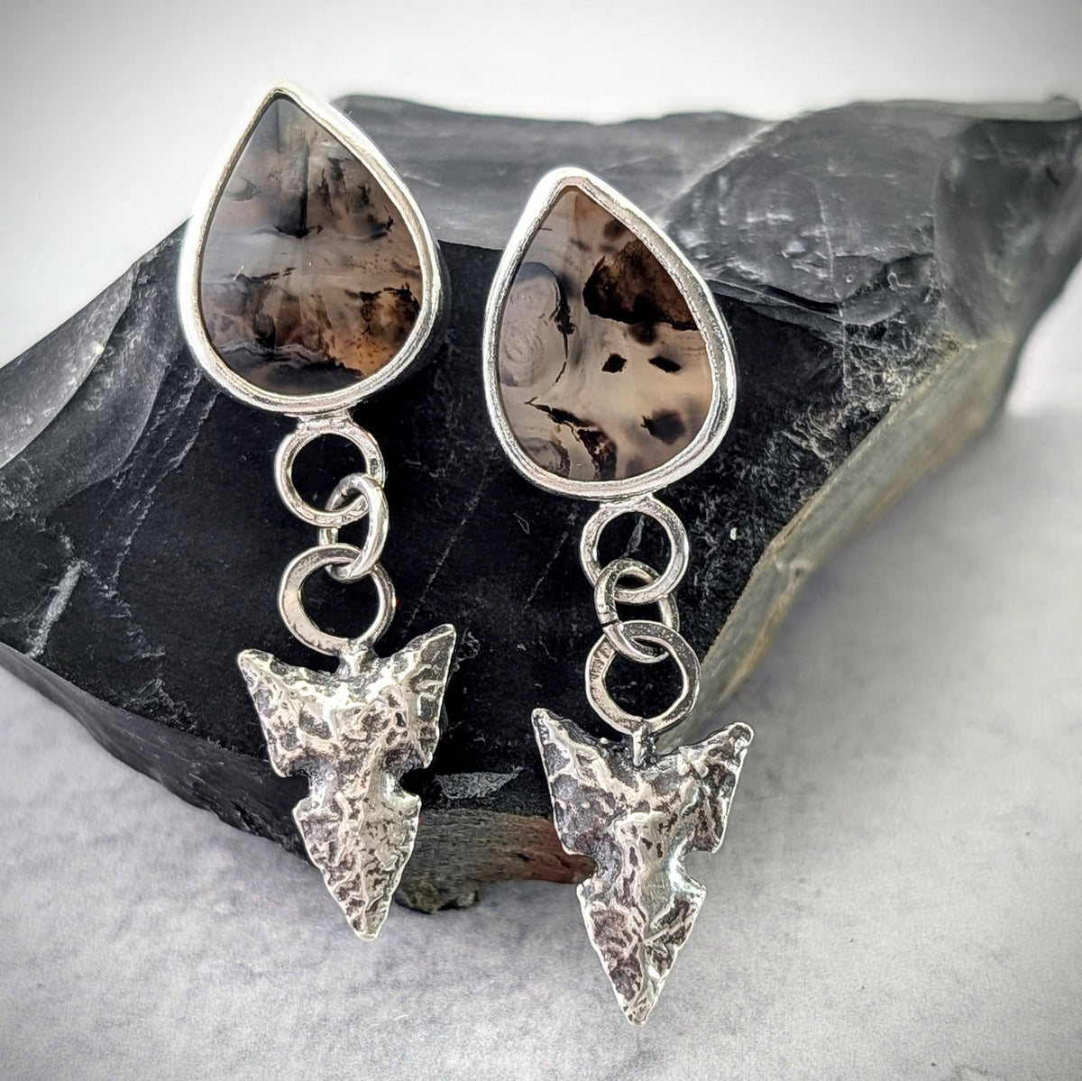 Grand Montana Agate Arrowhead Earrings