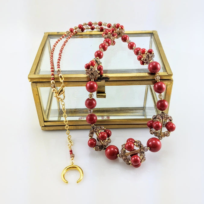 Red crystal pearl necklace