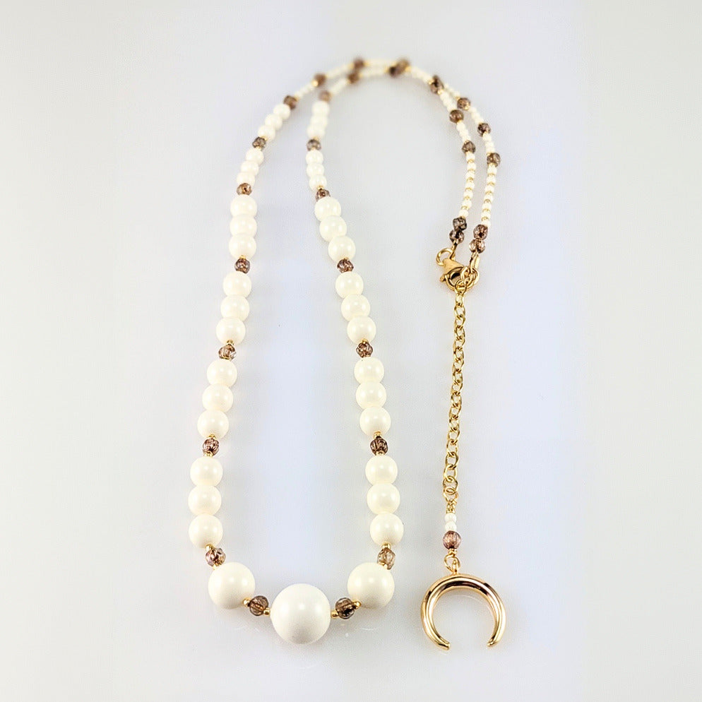 Ivory crystal pearl necklace