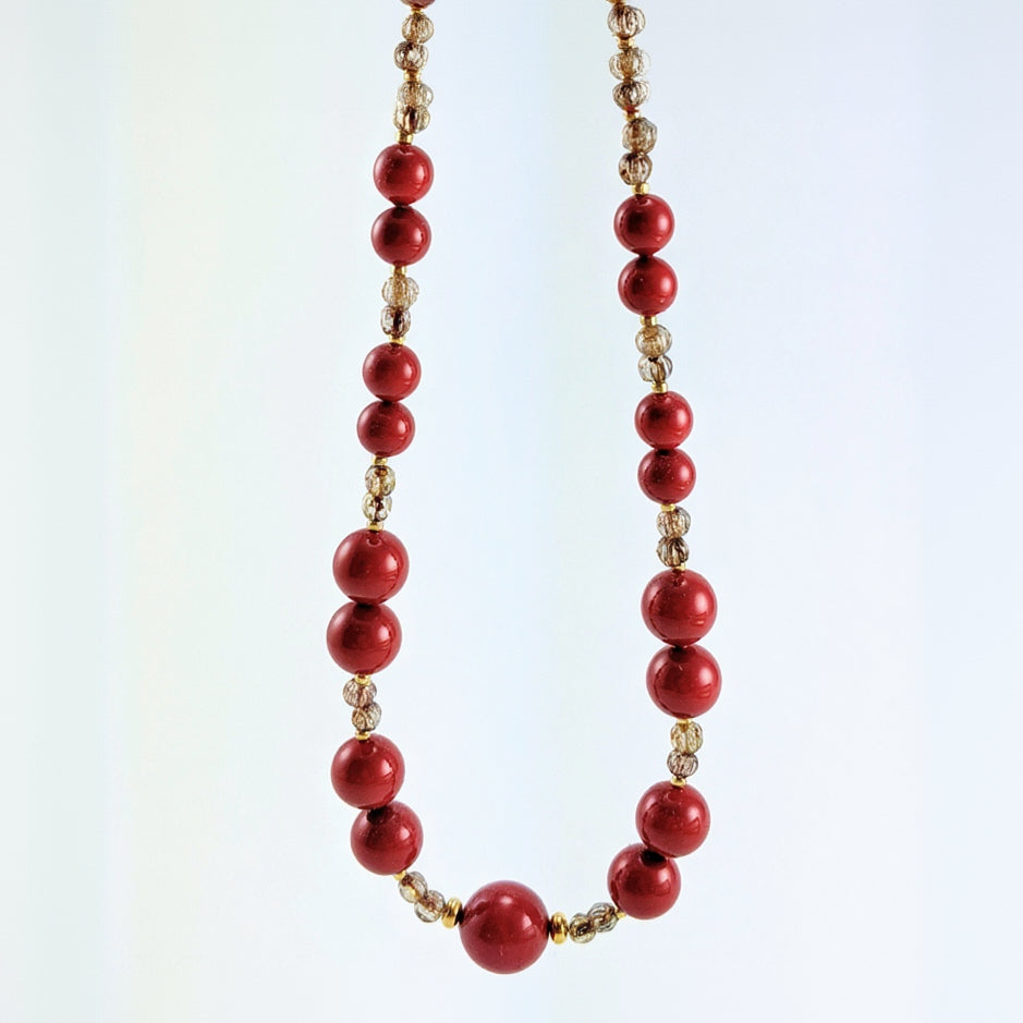 Red crystal pearl necklace